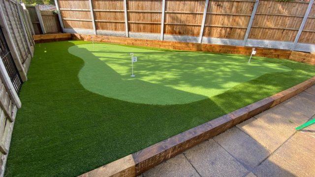 Easi-Wenworth & Easi-Chelsea Garden with Putting Green!